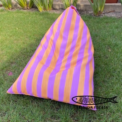 Puff de praia - Risca laranja e lilás