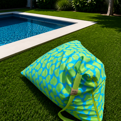 Puff de praia - Manchas verde e azul Puff de praia - Manchas verde e azul