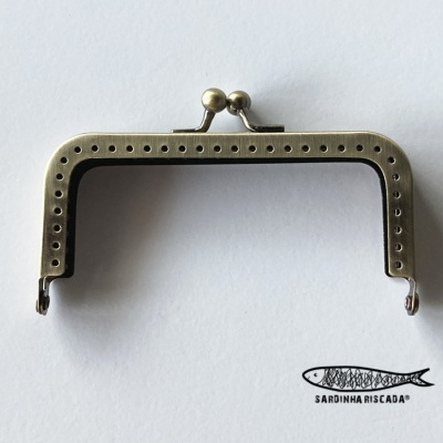 Fecho da avó - Retangular Ouro Velho 10,5cm