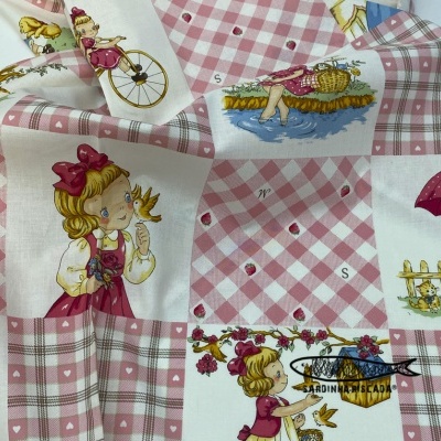 Margret & Sophie - Panel with a cute doll - Pink