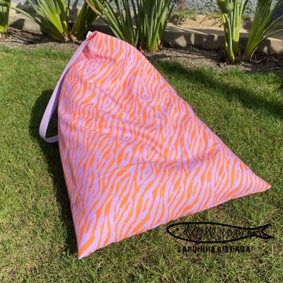Puff de praia - Zebra laranja e lilás