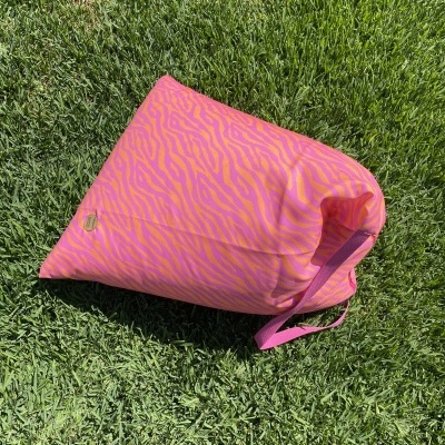 Puff de praia - Zebra Laranja e Rosa