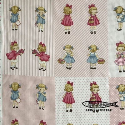 Margret & Sophie - Panel with a cute back view - Pink