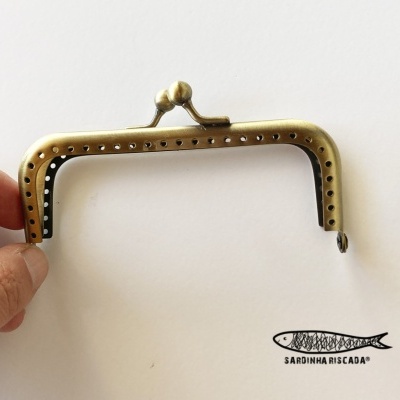 Fecho da avó - Retangular Ouro Velho 10cm