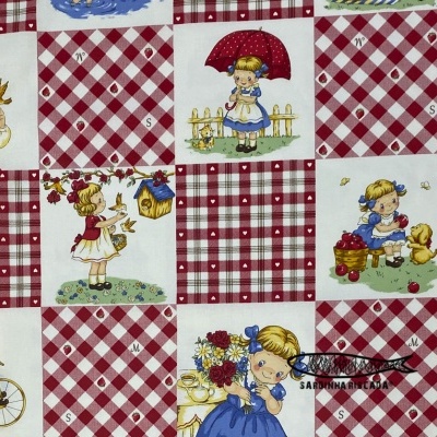 Margret & Sophie - Panel with a cute doll - Red Margret & Sophie - Panel with a cute doll - Red