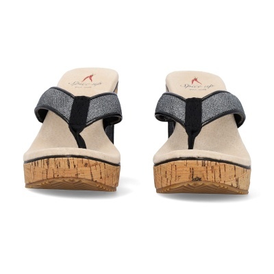 Sandálias tipo chinelo com tiras cinza e sola de cortiça vista frontal