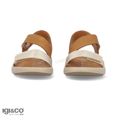 Sandálias femininas IGI&CO em tons de bege e castanho com tiras cruzadas