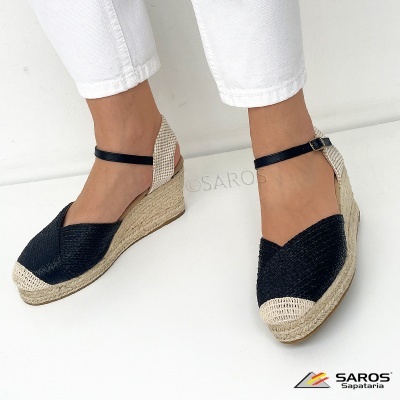Sapatos de cunha pretos com biqueira natural e tira preta ao tornozelo