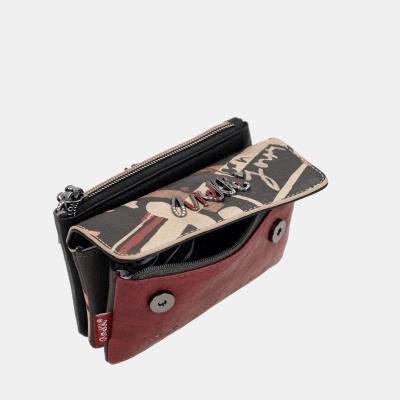 Carteira em tecido com padrão abstracto e aba vermelha com fecho