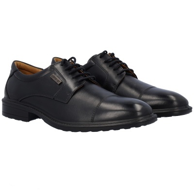 Sapatos masculinos pretos de couro com etiqueta metálica CAMPORNY