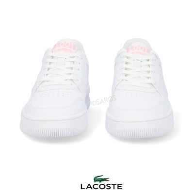 Ténis brancos Lacoste com detalhes rosa claro e sola grossa