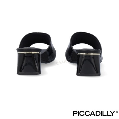 sapatos de salto médio preto em verniz com salto quadrado