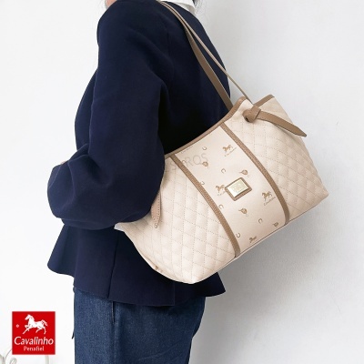 Mala de ombro bege com detalhes Cavalinho