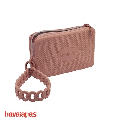 Carteira pequena Havaianas rosa com alça trançada e fecho de correr