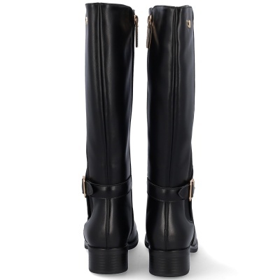 Botas pretas altas em pele sintética com fecho dourado lateral e fivela no calcanhar