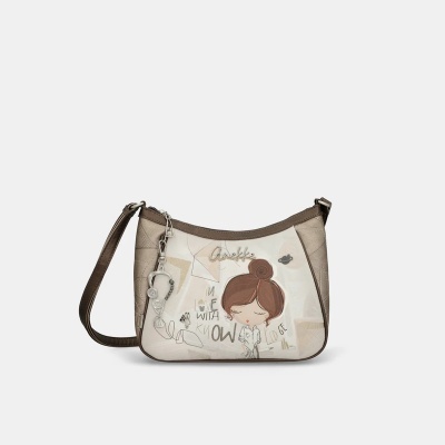 Mala de ombro bege e castanha com ilustração e texto Anekke