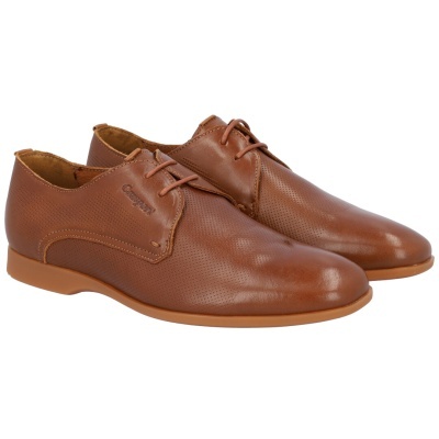 Sapatos masculinos castanhos de pele com atacadores e detalhe perfurado