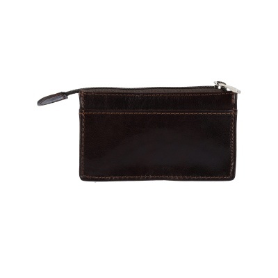 Carteira pequena em pele castanha escura com fecho prateado