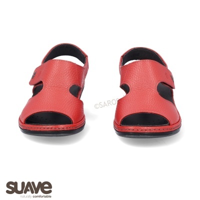 Sandálias vermelhas com fecho de velcro e sola preta