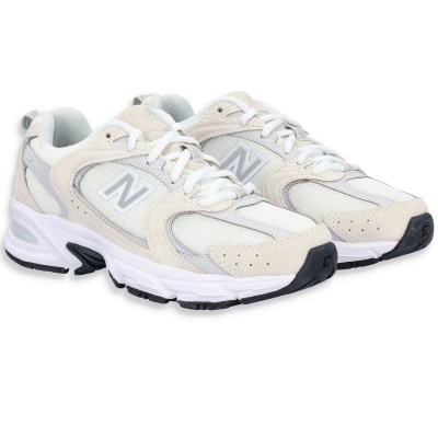 Ténis desportivos New Balance bege, branco e cinza com logótipo 'N'