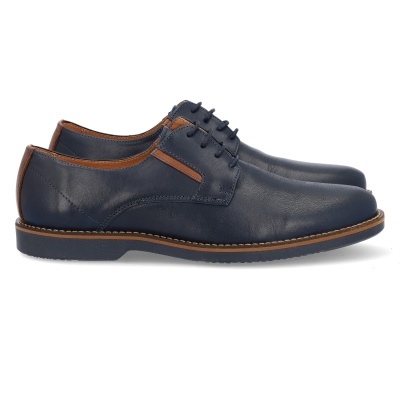 Sapatos masculinos em pele azul escuro com detalhes castanhos e atacadores.