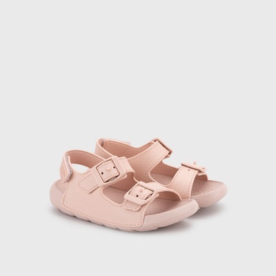 Sandálias infantis cor de rosa com fivela ajustável