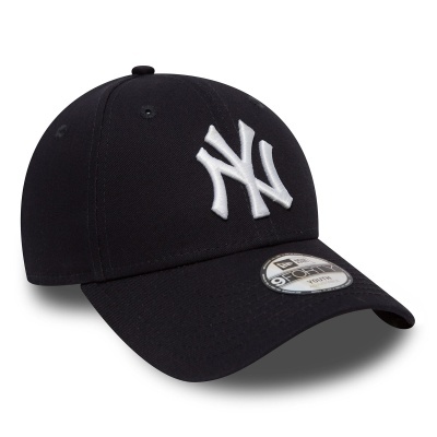 Boné preto com logo branco NY e saia com autocolante