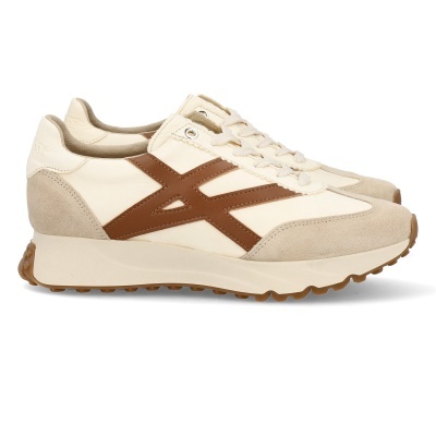 Sapatilhas bege com detalhes castanhos em camurça e couro