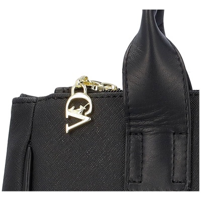 Saco de mão preto com alça de couro e pendente dourado VG