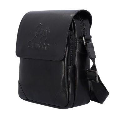 Mala de ombro preta em couro com logo em relevo