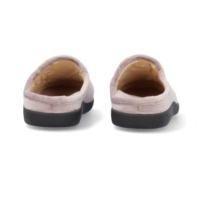Pantufas cor de rosa claro com sola preta vista traseira