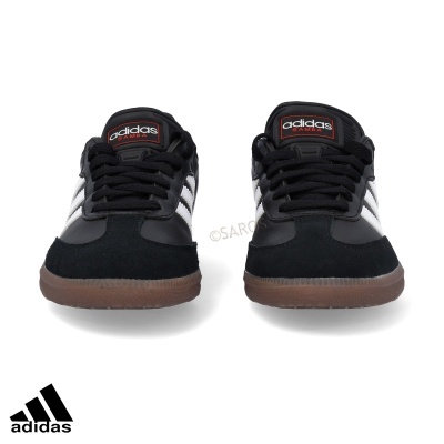 Tênis adidas Circuit Bold preto com detalhes brancos e sola castanha