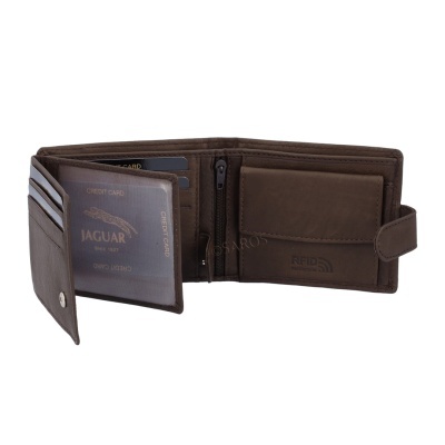 Carteira masculina de couro castanho aberta com compartimentos para cartões e porta-moedas
