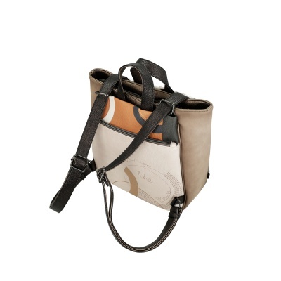 Mala de ombro em vários tons com padrões abstratos e alças de couro preto