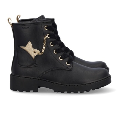 Botas pretas de couro com detalhe de gato dourado brilhante e sola grossa preta