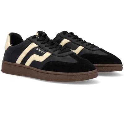 Sapatilhas GANT pretas com detalhes em creme e sola castanha