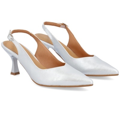 Sapatos de salto médio prata com biqueira pontiaguda e tira ajustável