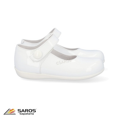 Sapatos infantis brancos com fecho de velcro
