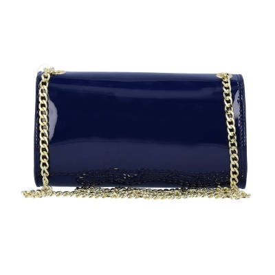 Mala de ombro azul escuro com alça de corrente dourada