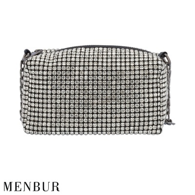 Bolsa de mão prateada com pedras brilhantes da marca MENBUR