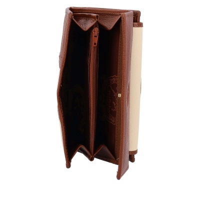 Carteira tricolor de tecido bege e couro castanho vista de cima com fecho aberto