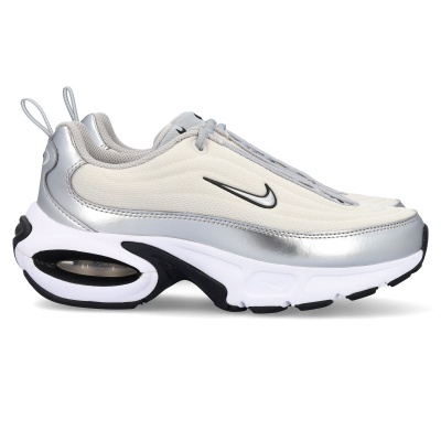 Tênis desportivo Nike Air Max bege e prateado