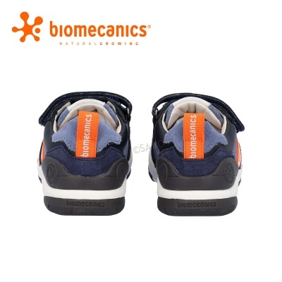 Parte traseira de sapatos infantis Biomecanics em azul e laranja