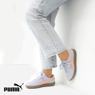 Ténis Puma roxo claro com detalhes cor-de-rosa e sola castanha