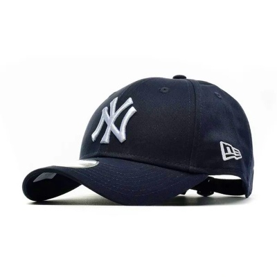 Boné azul escuro com logótipo branco NY bordado