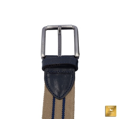 Cinto bege com listra azul e fivela metálica