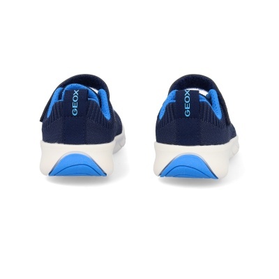 Sapatilhas azuis da GEOX vistas por trás com sola branca e azul