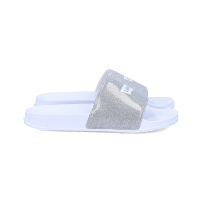 Chinelos slide brancos com tira prateada com brilho e logótipo branco