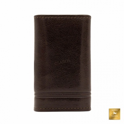 Carteira masculina em pele castanha com costuras visíveis