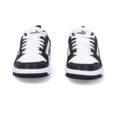 Ténis PUMA branco e preto em pele sintética com atacadores brancos